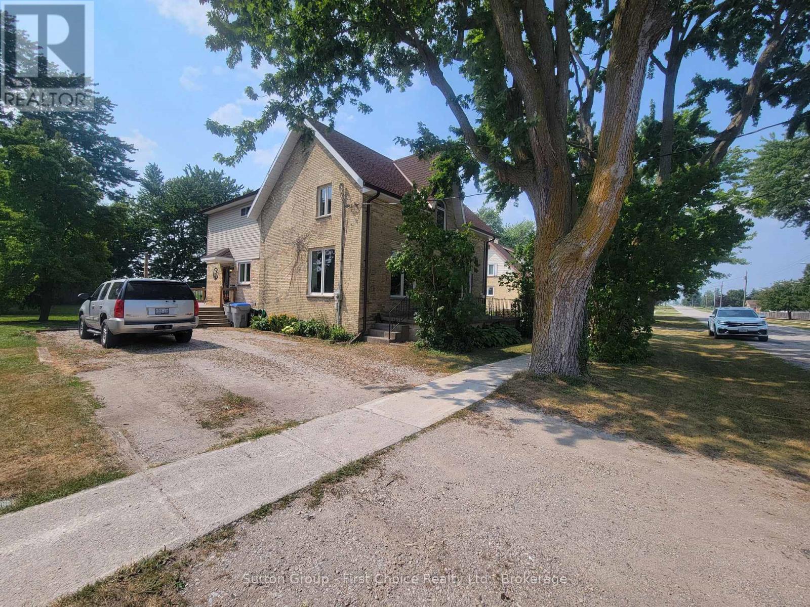 30 King St N, South Huron, ON N0M 1M0