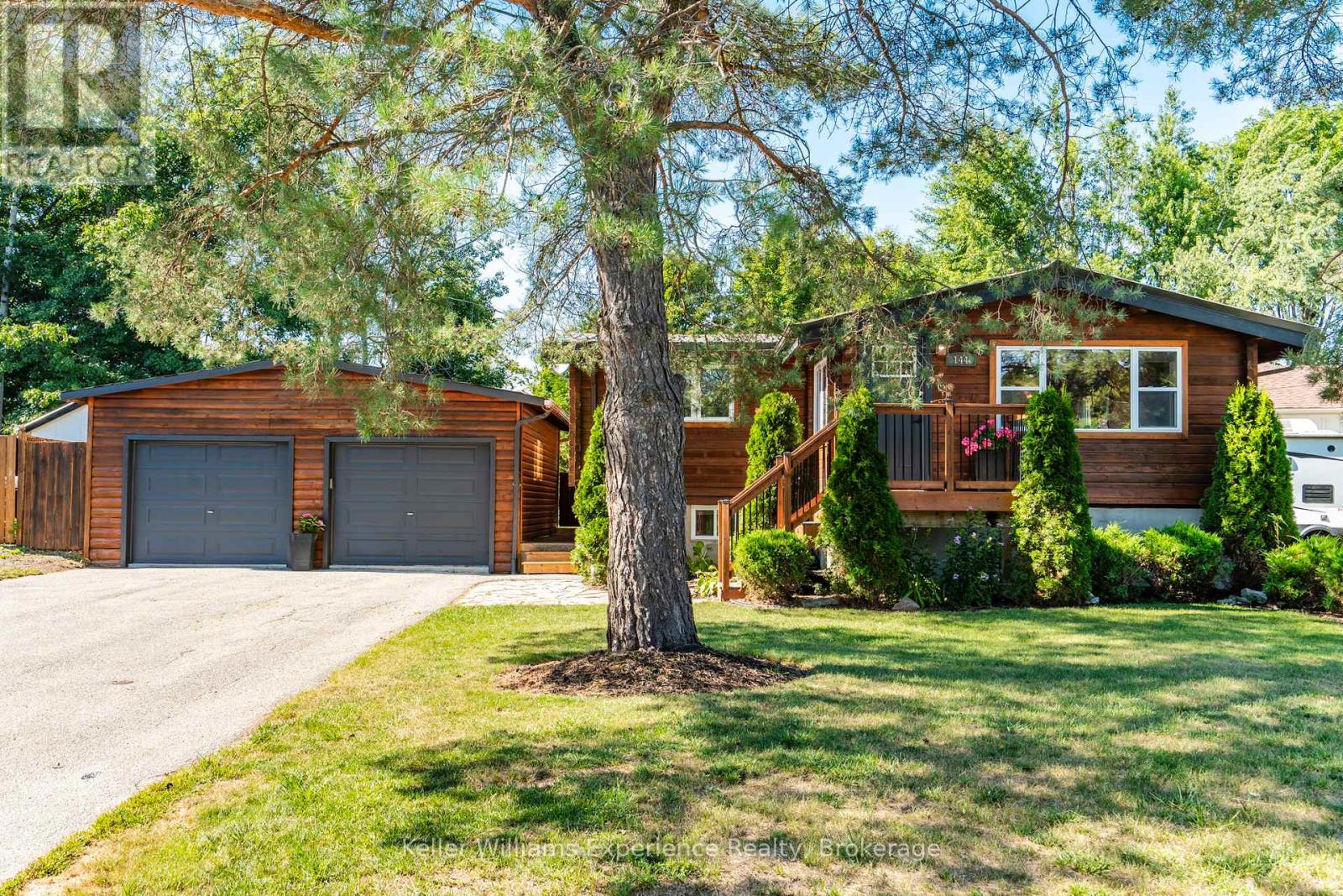 144 Bay St, Tay, ON L0K 2A0