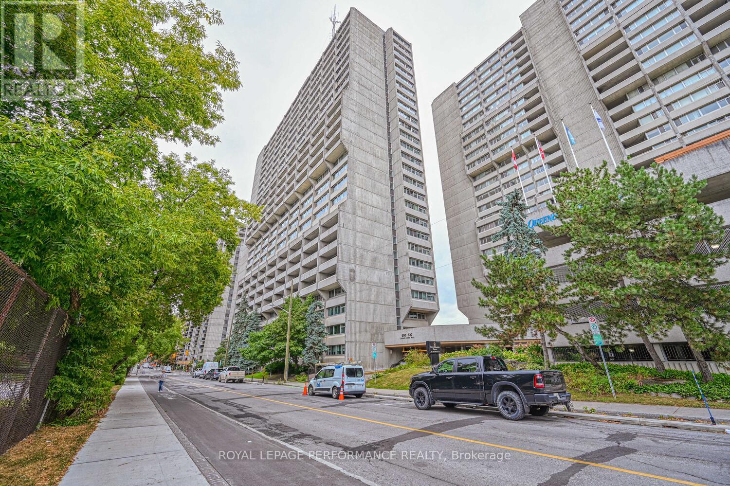 2103 500 Laurier Ave W, Ottawa, ON K1R 5E1