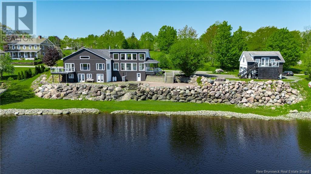 92 Front St, Gagetown, NB E5M 1A1