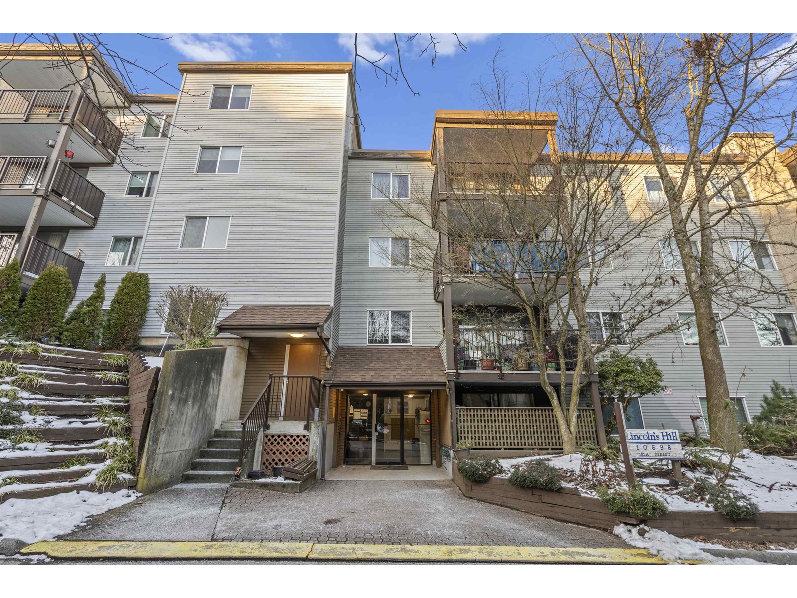 10698 151a Street #g08, Surrey, BC V3R 8T5
