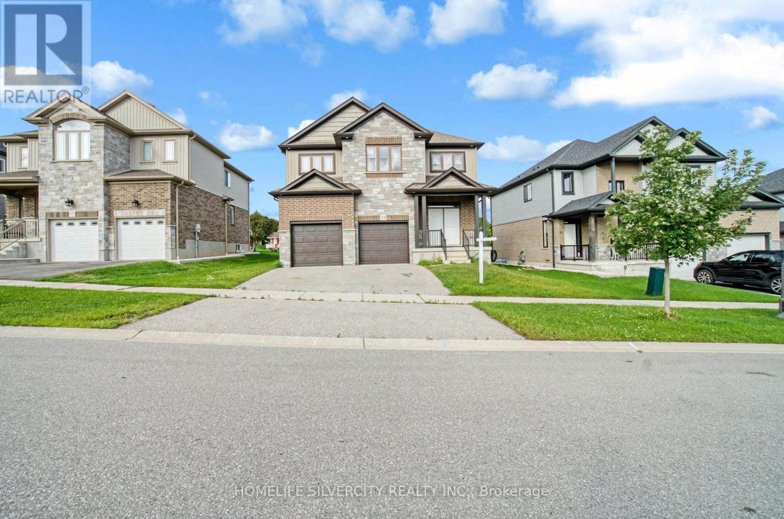 13 Hartfield St, Ingersoll, ON N5C 0C5