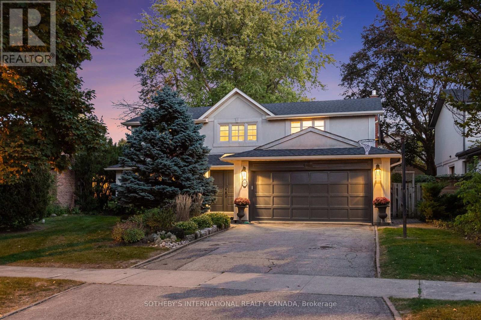 27 Bamboo Grv N, Toronto, ON M3B 2C6