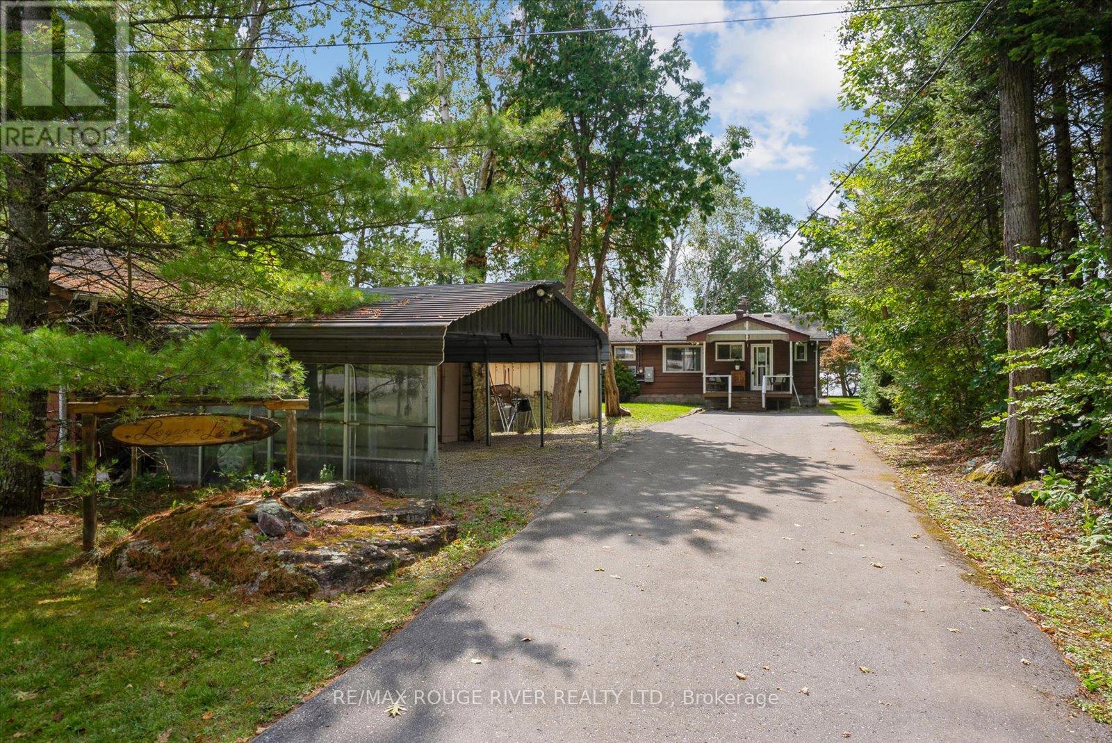 102 Mystic Point Rd, Trent Lakes, ON K0L 1J0