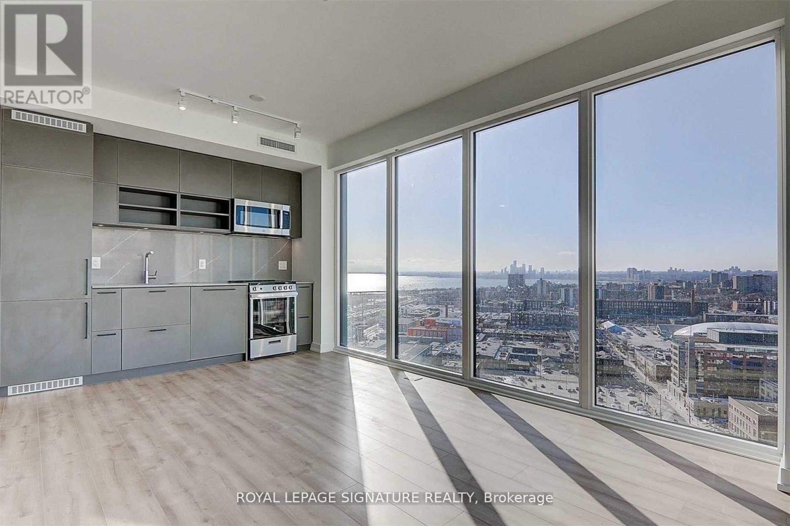 1005 135 East Liberty St, Toronto, ON M6K 0G7