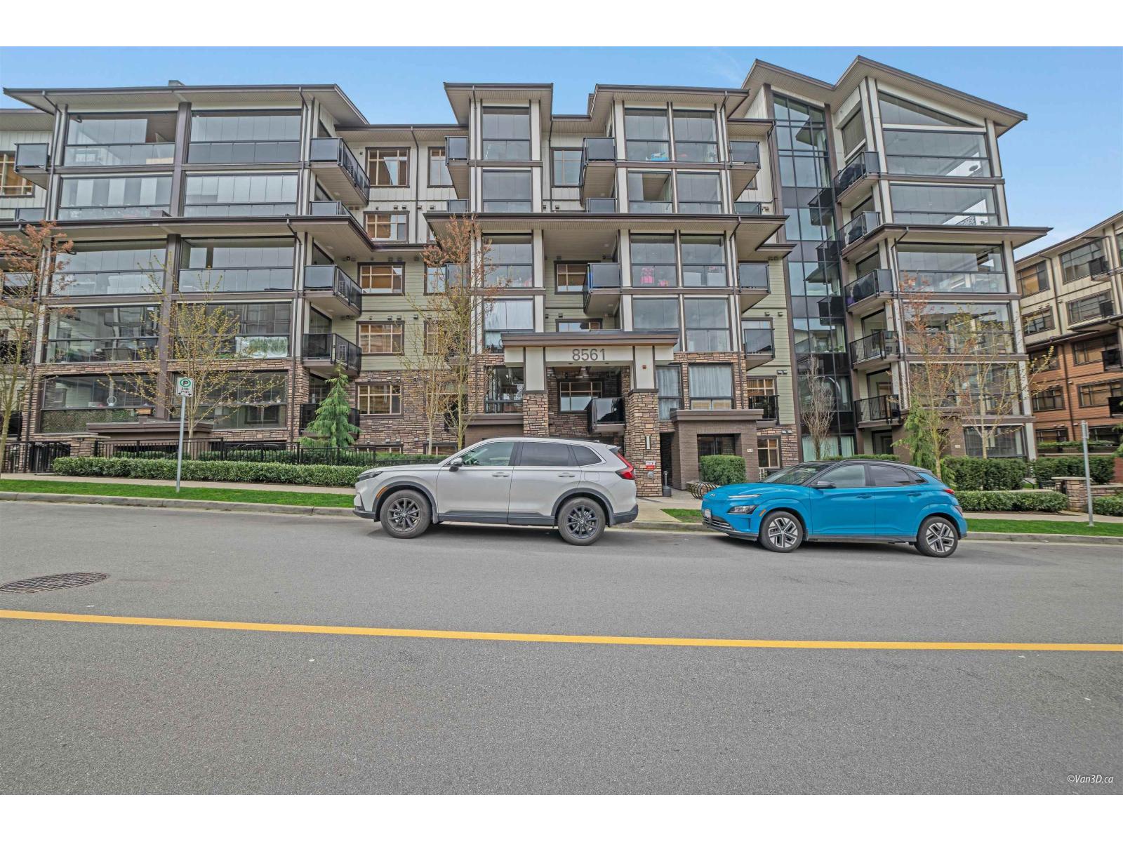 8561 203a Street Unit 305, Langley, BC V2Y 3L7