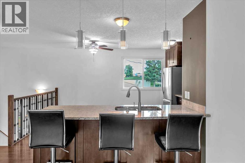 50 8 Avenue Se Unit 6, High River, AB T1V 1E8