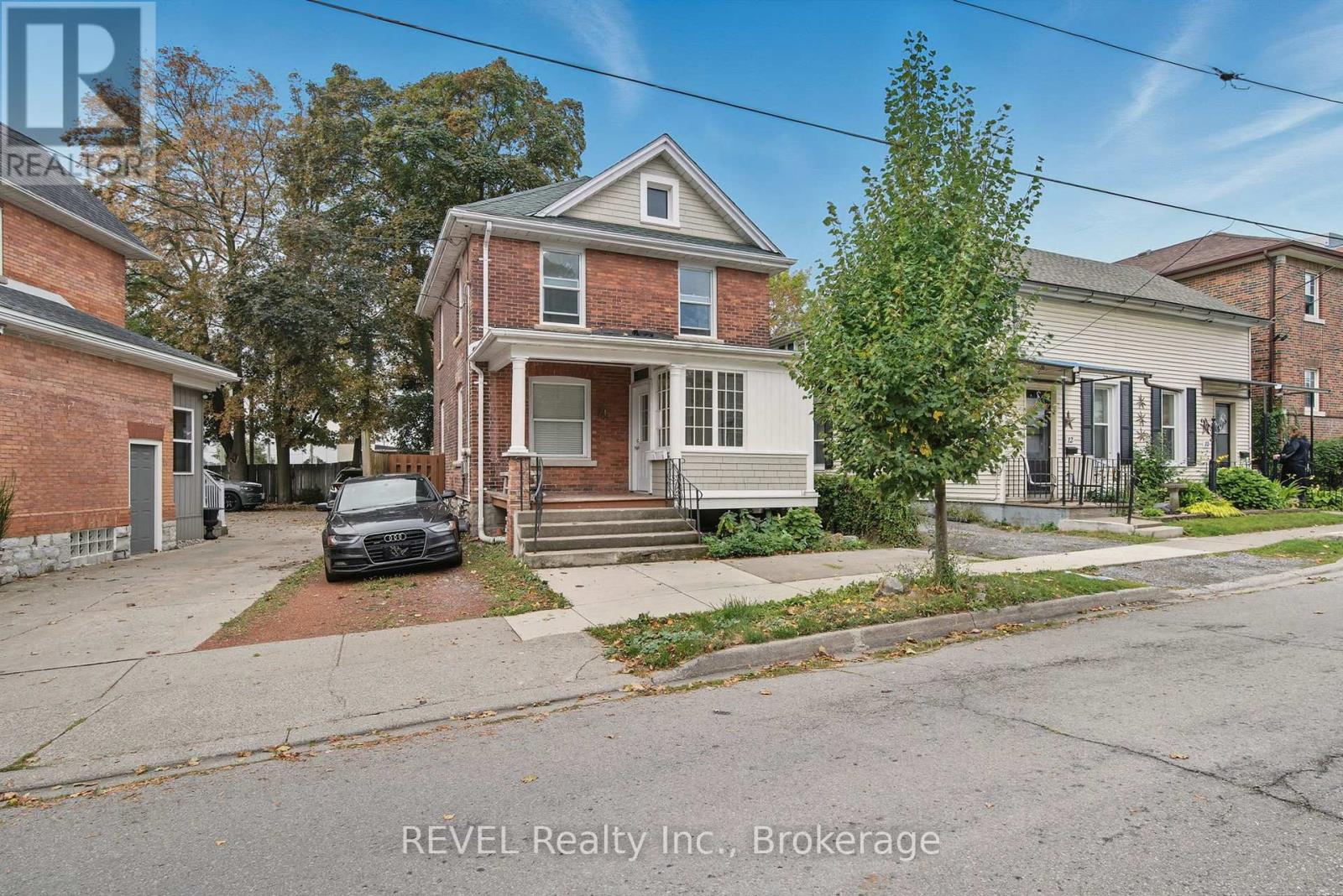 14 Bond St, St. Catharines Downtown, ON L2R 4Z2