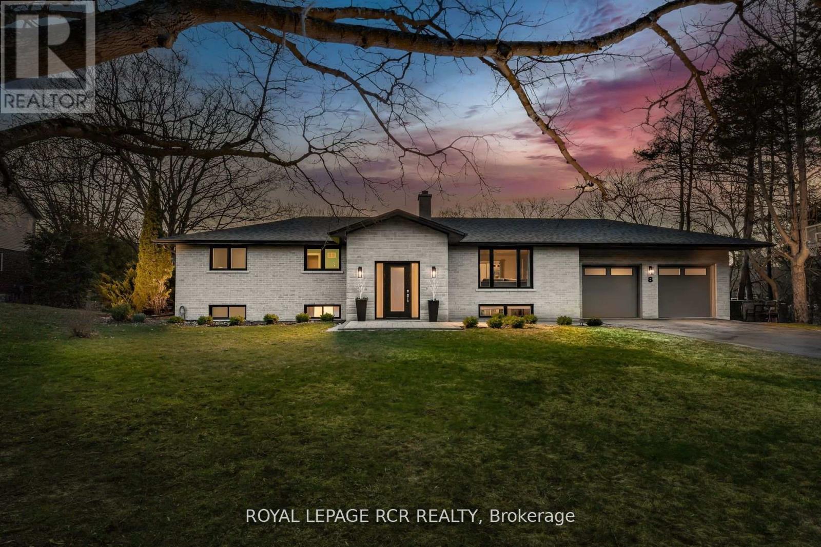 8 Cook Dr, King, ON L0G 1J0