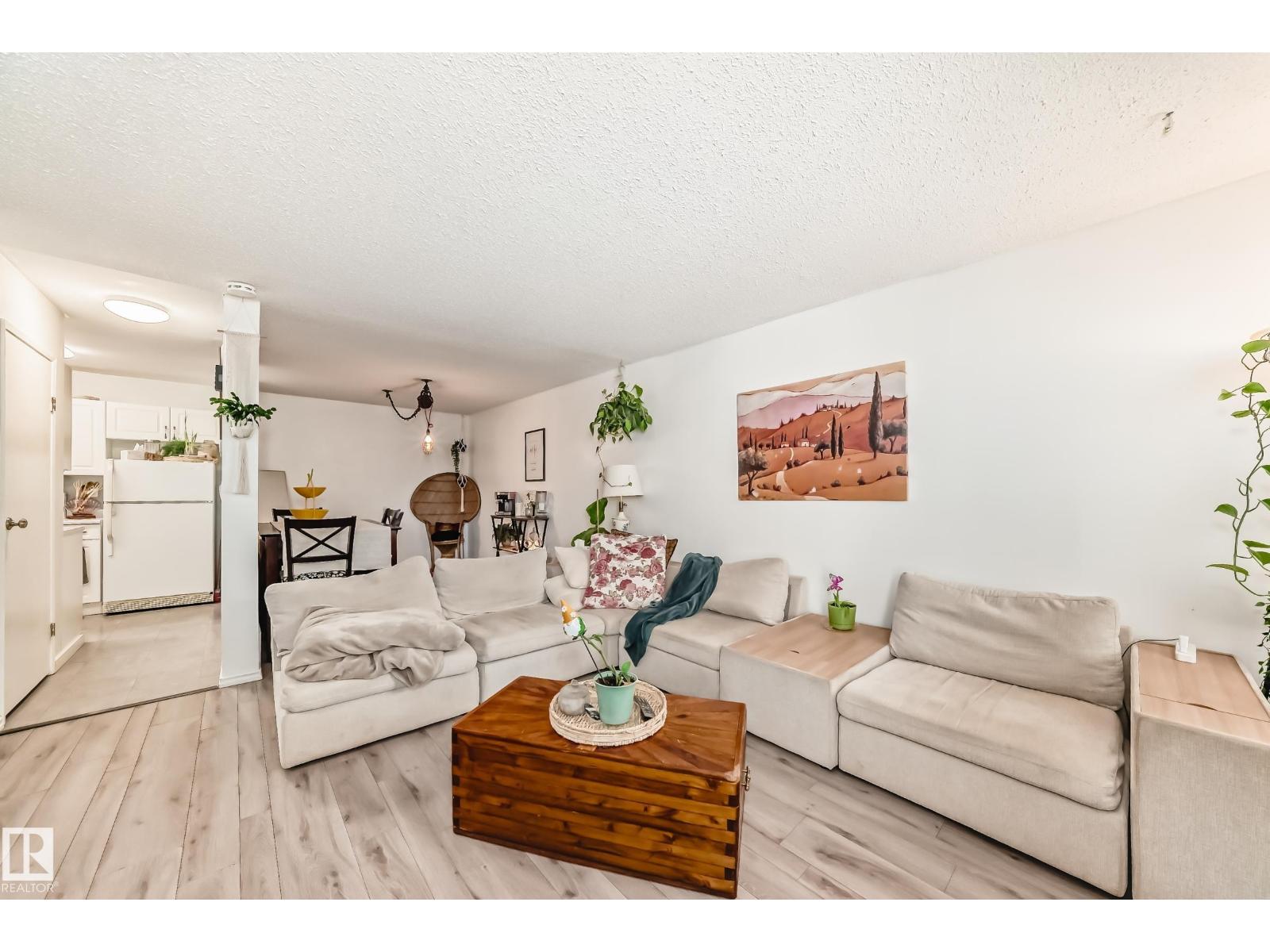 108 St Nw Unit 17116, Edmonton, AB T5X 3C6
