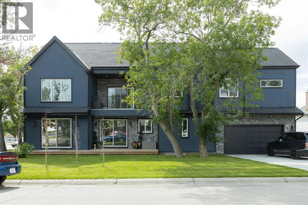 116 Centre Ave NE, Airdrie, AB T4B 0B4
