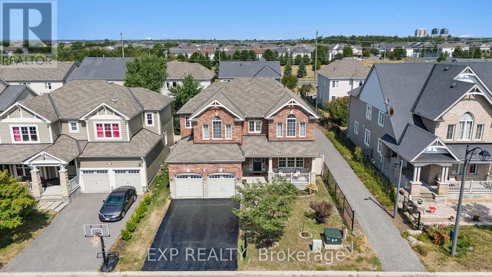 2184 Sunset Cove Cir, Ottawa, ON K2J 0T8