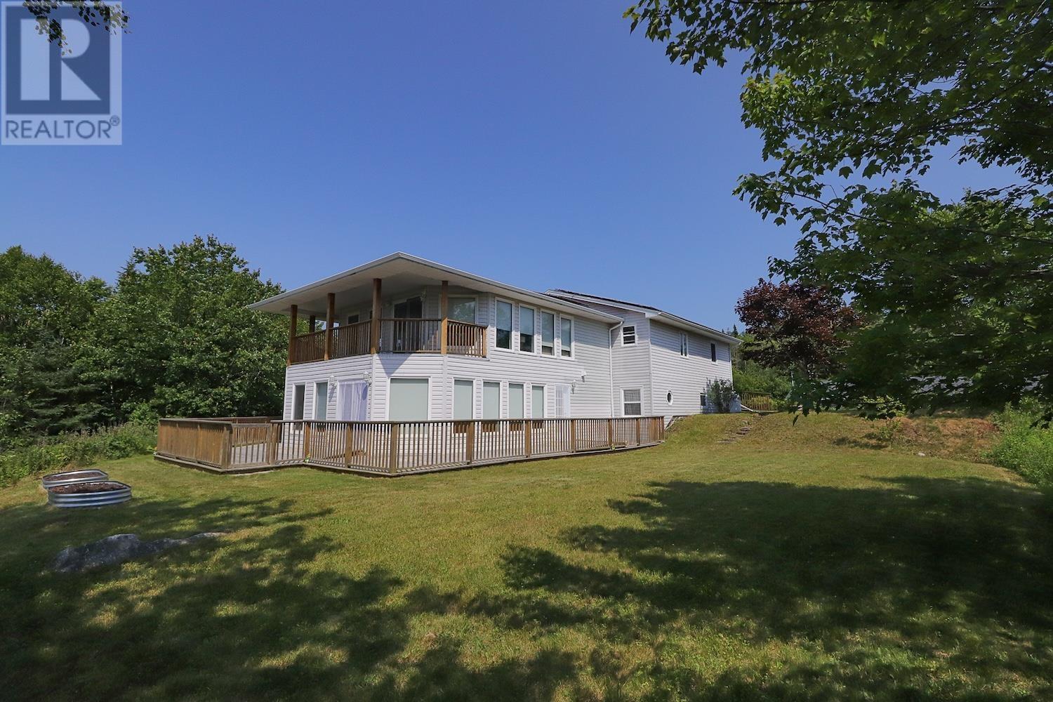 80 Stoney Beach Rd, Whites Lake, NS B3T 1V9