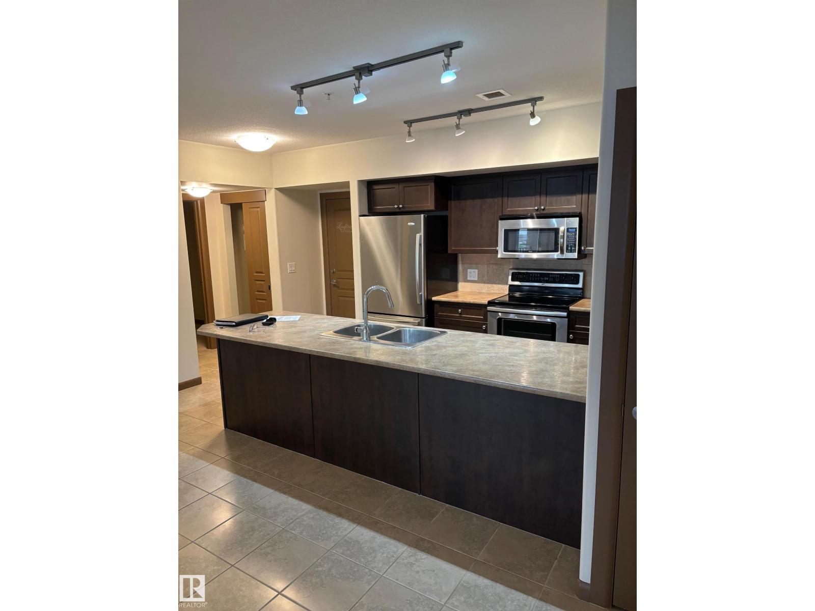 500 Palisades Way #213, Sherwood Park, AB T8H 0H7