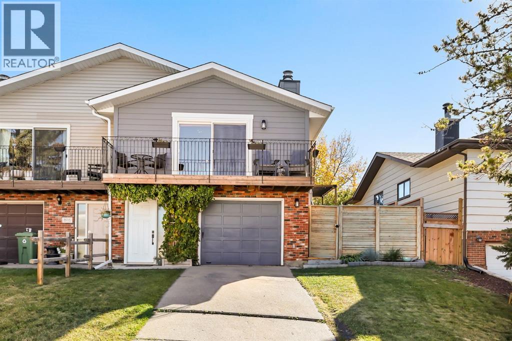 8 Cascade Pl, Cochrane, AB T4C 1G6