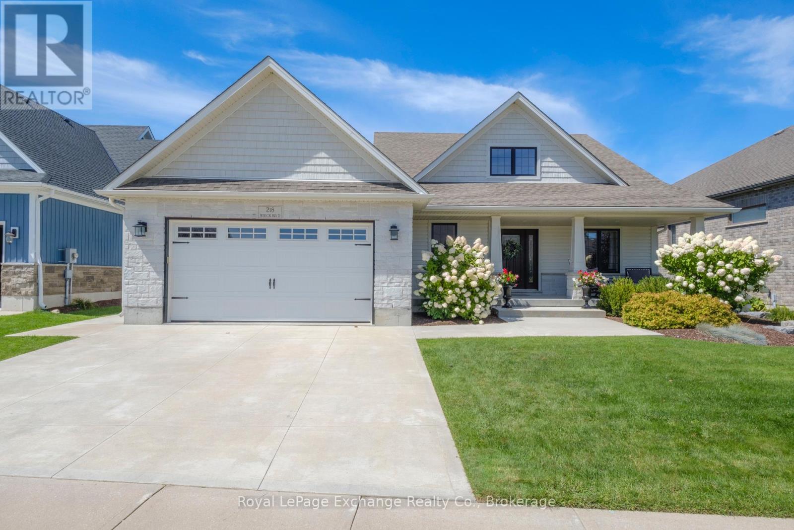 218 Wieck Blvd, Kincardine, ON N2Z 0A9