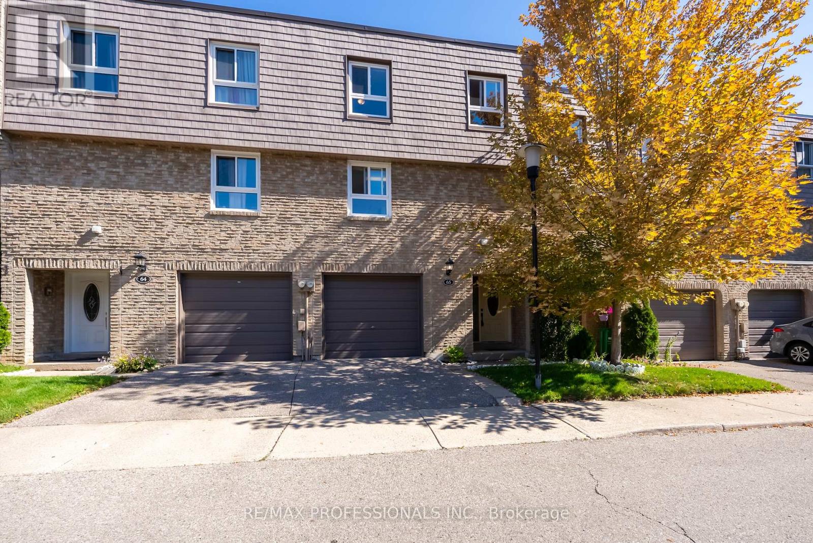 65 405 Hyacinthe Blvd, Mississauga, ON L5A 3N1