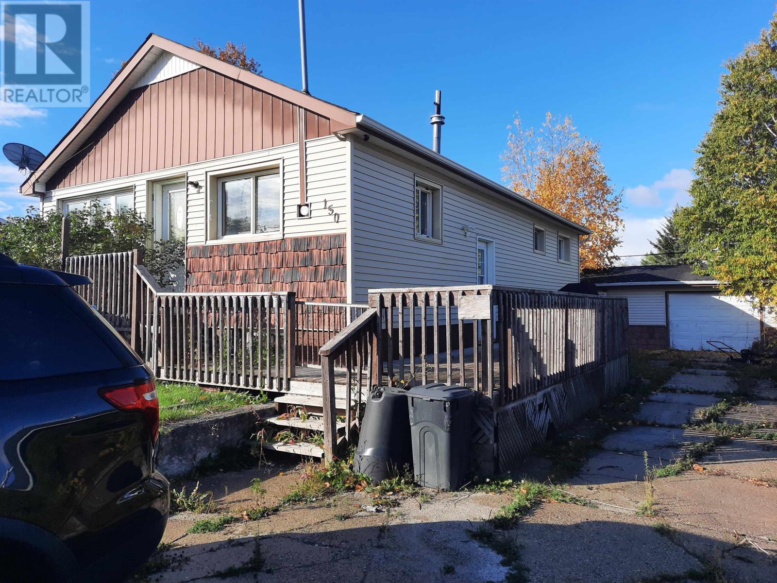 150 Dieppe Rd, Longlac, ON P0T 2A0