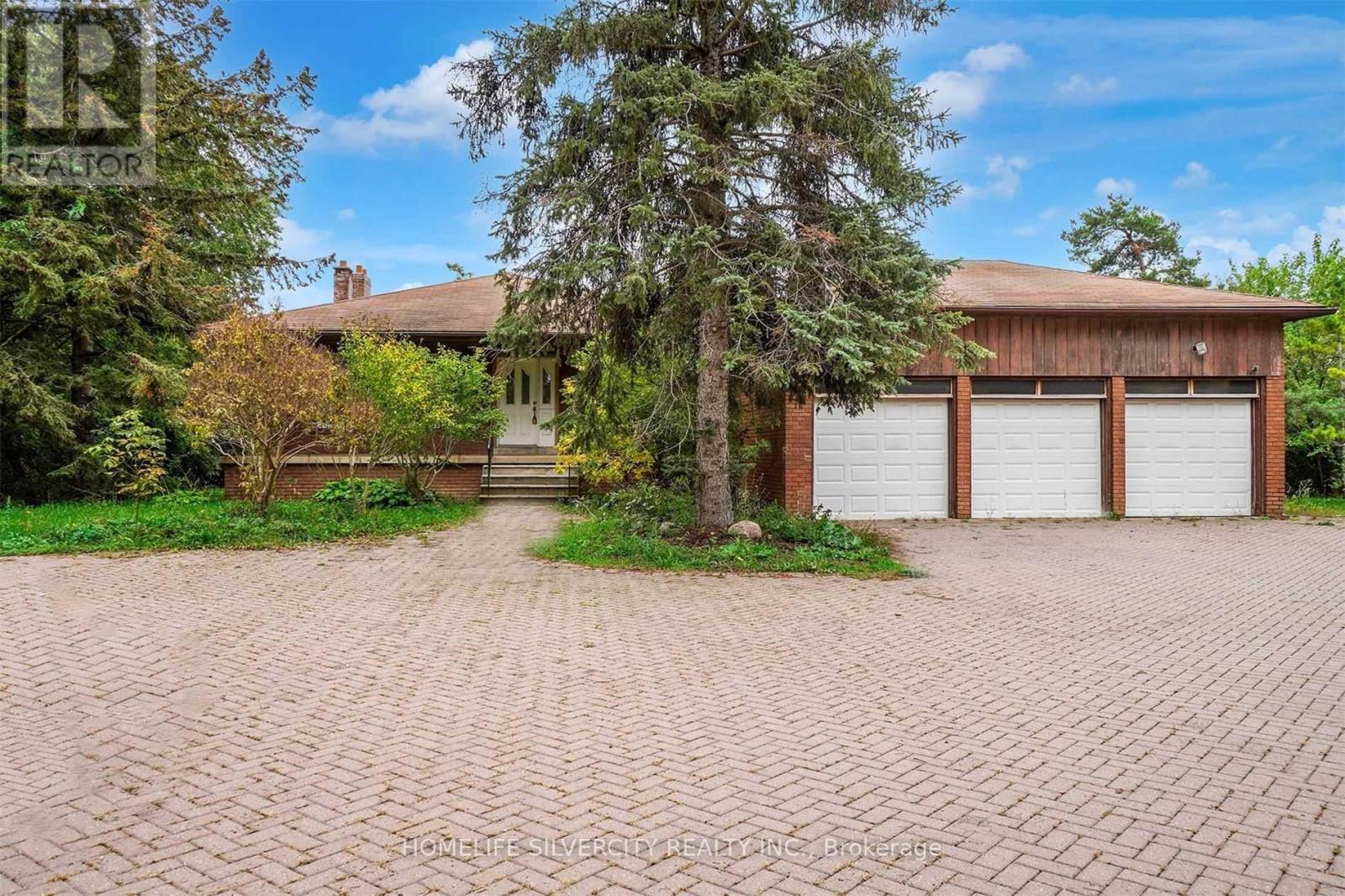 4395 Castlemore Rd, Brampton, ON L6P 0W9