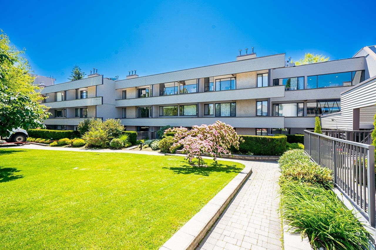 15313 19 Avenue Unit 305, Surrey, BC V4A 1X6