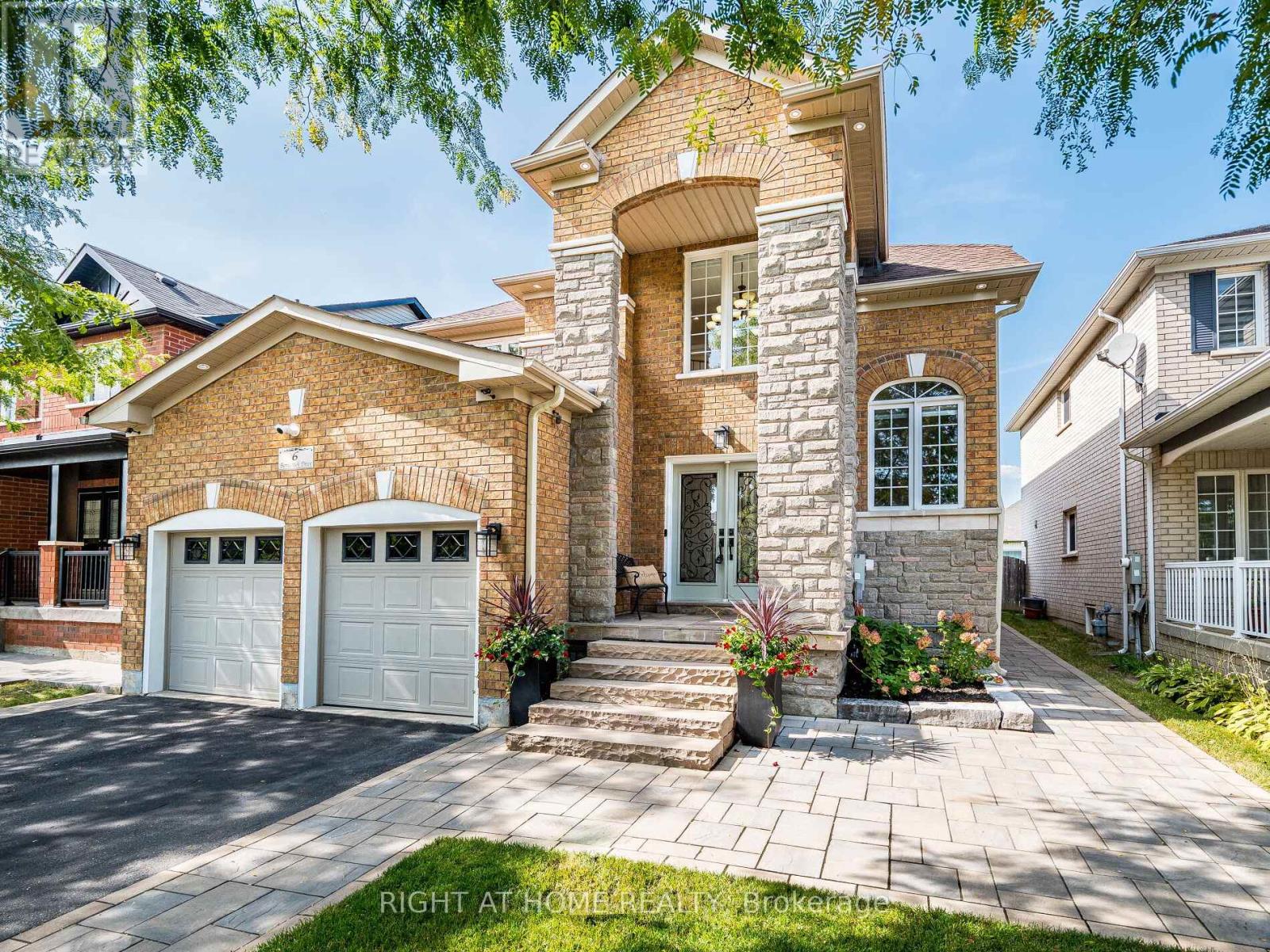 6 Berrycreek Dr, Brampton, ON L7A 2M7