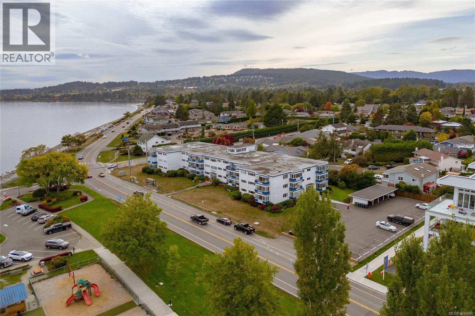9560 Fifth St Unit 211 St, Sidney, BC V8L 2W5