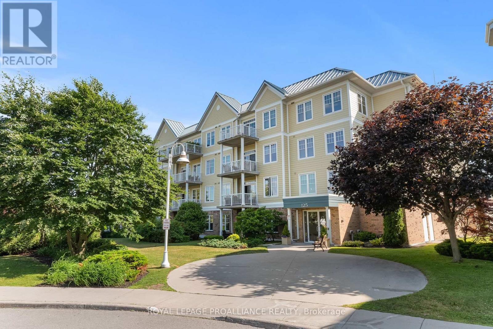 407 125 Third St, Cobourg, ON K9A 5W9