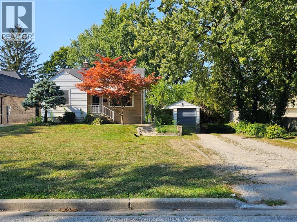 1040 Kennedy Dr W, Windsor, ON N9G 1T1