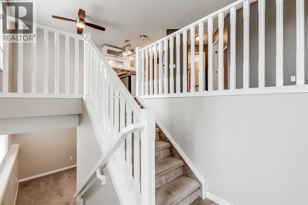 10 Sierra Drive #b, Olds, AB T4H 1X3
