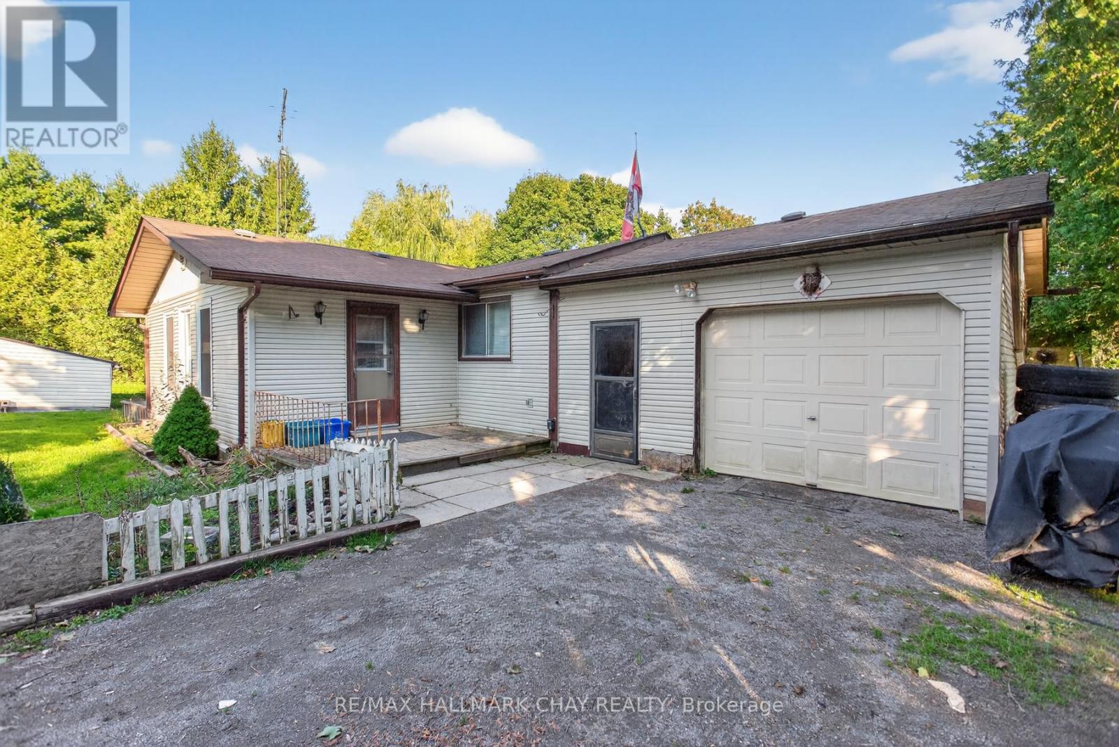 916 Silverleaf Dr #c, Otonabee-South Monaghan, ON K9J 6X8