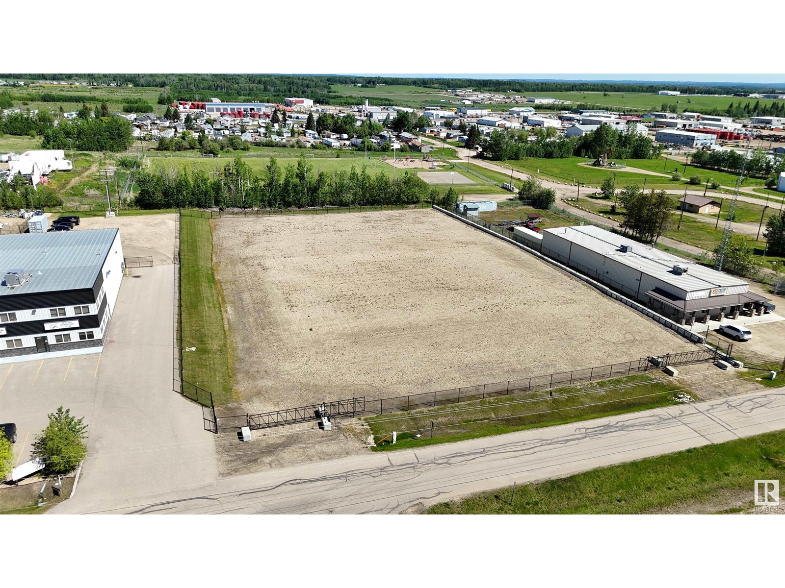 6426 50 Ave #2, Drayton Valley, AB T0E 1Z0