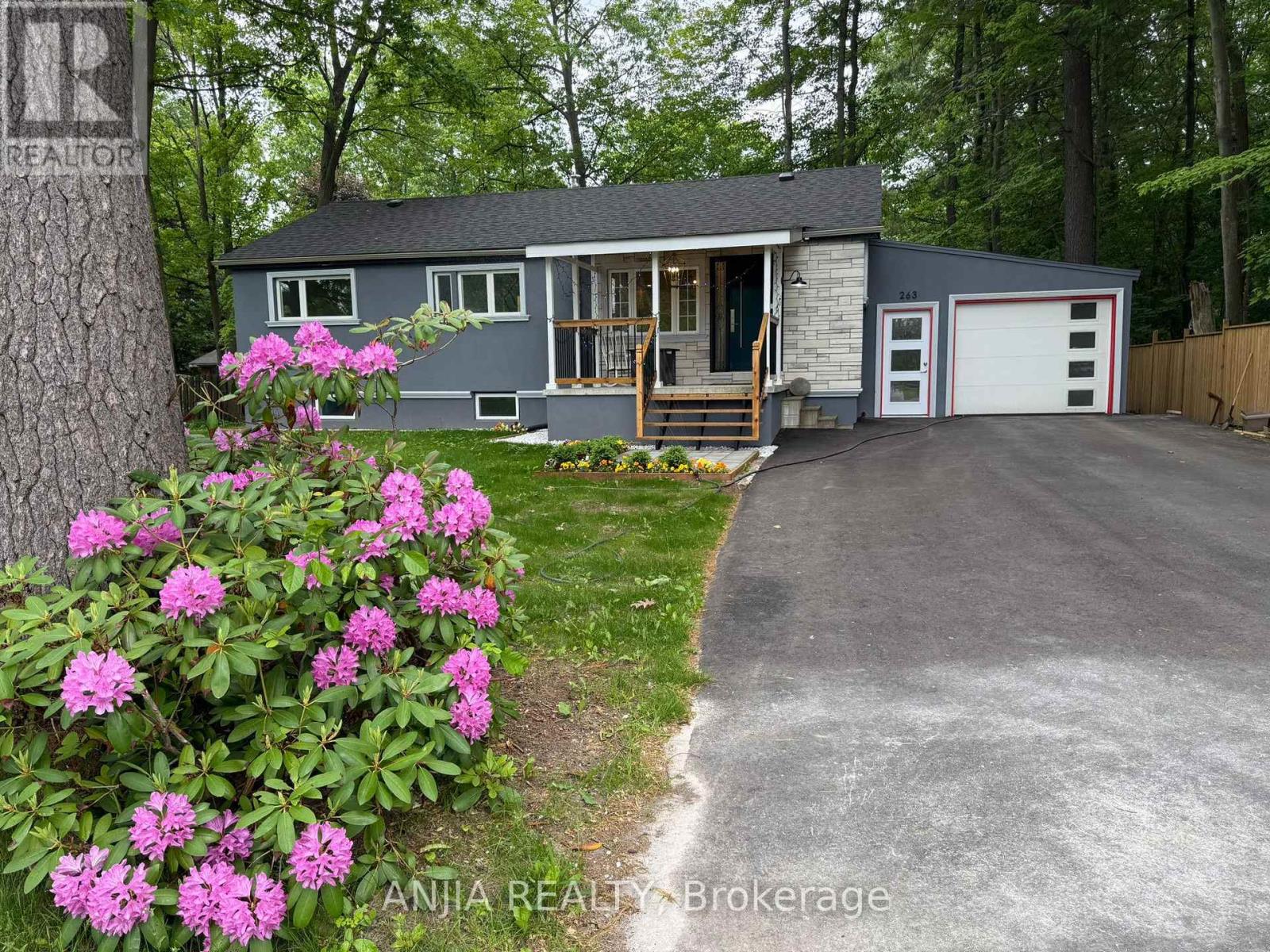 263 Queensville Side Rd W, East Gwillimbury, ON L9N 1J9