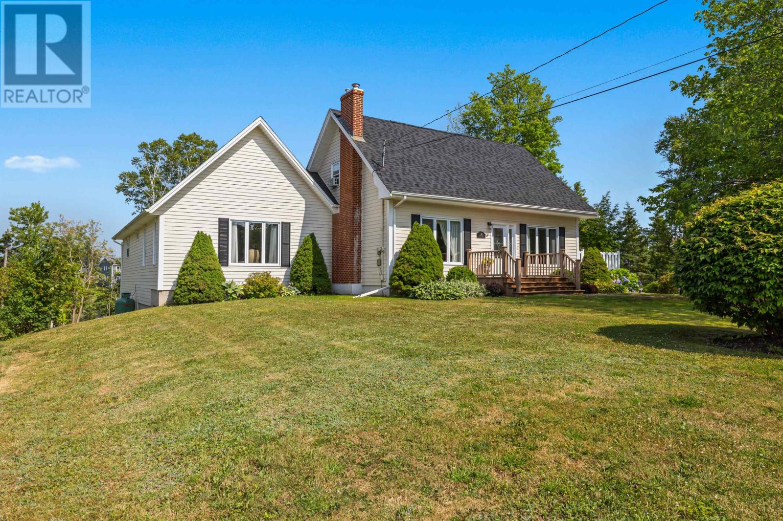 22 Scott St, Charlottetown, PE C1E 1A6