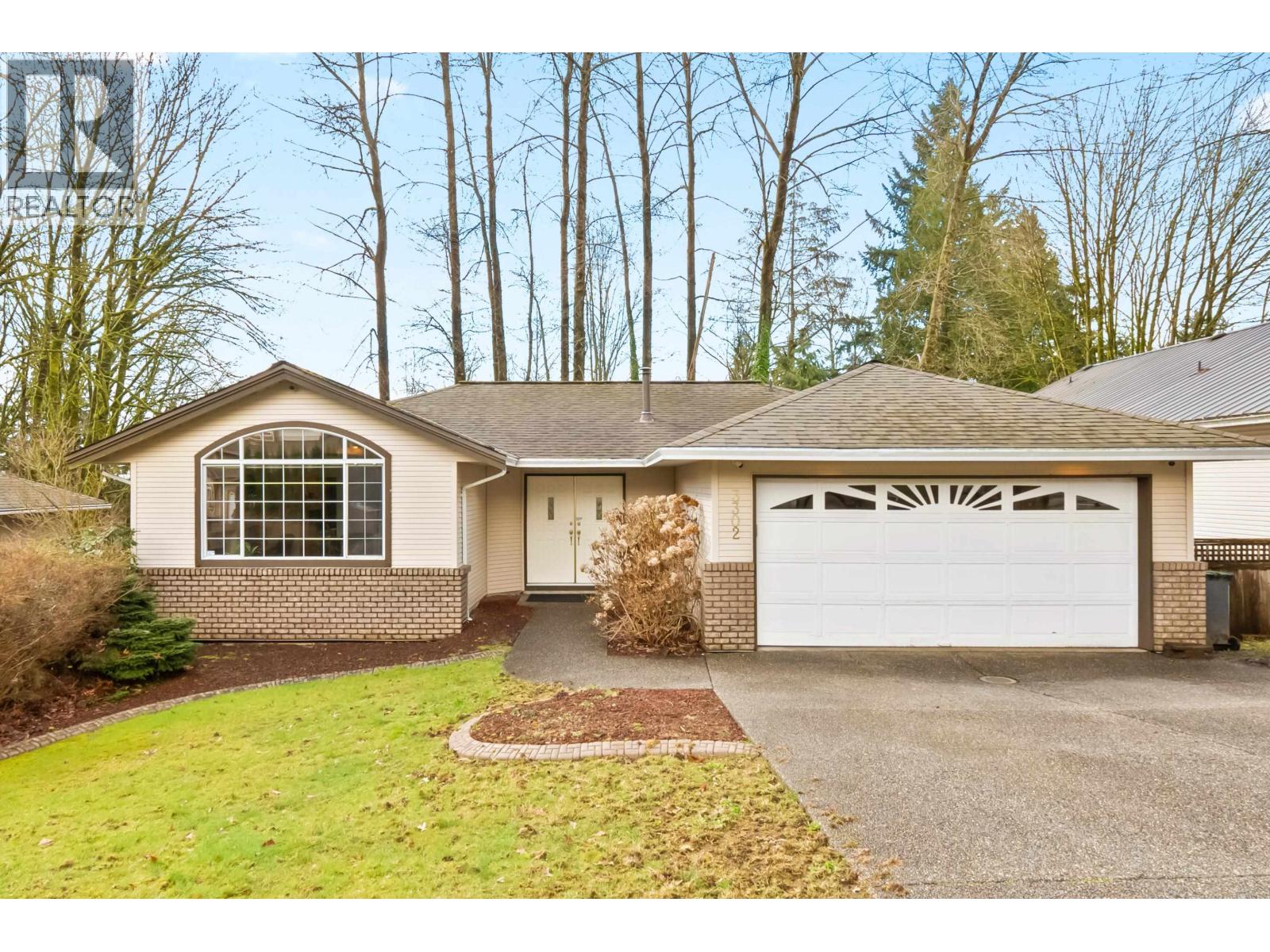 3302 Robson Dr, Coquitlam, BC V3E 2X8