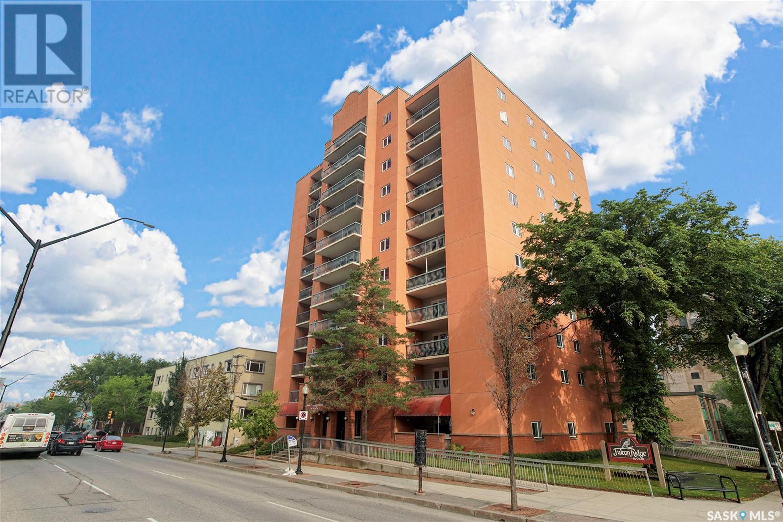 405 5th Avenue N Unit 703, Saskatoon, SK S7K 6Z3