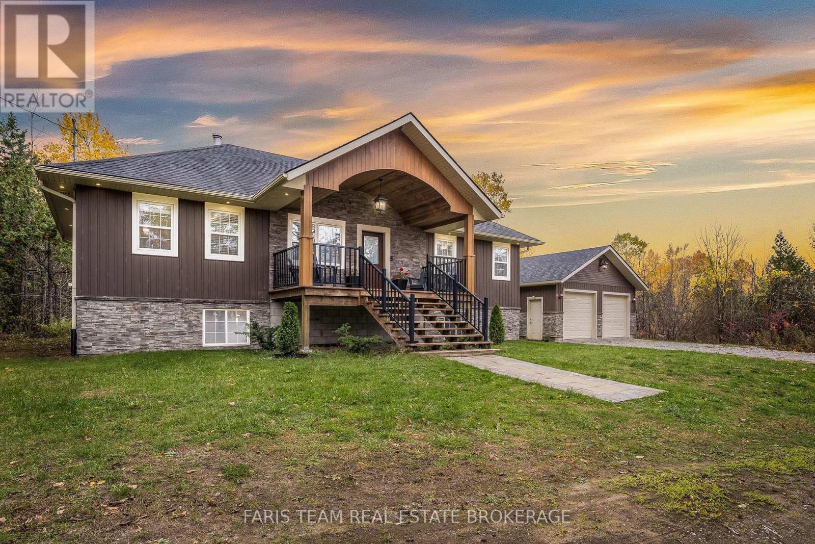 66 Meadows Ave, Tay, ON L0K 1E0