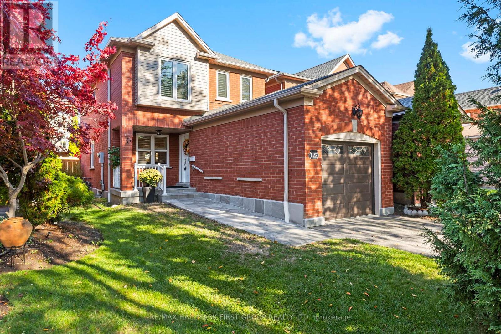 122 Thicket Cres, Pickering, ON L1V 6S6