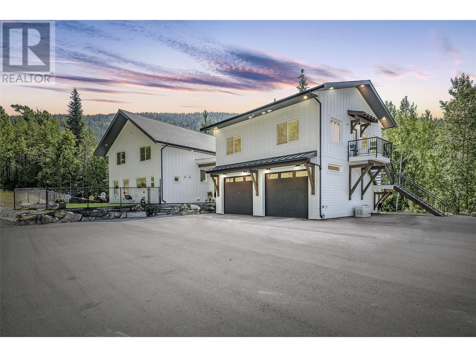 8735 Forsberg Rd, Vernon, BC V1B 3M6