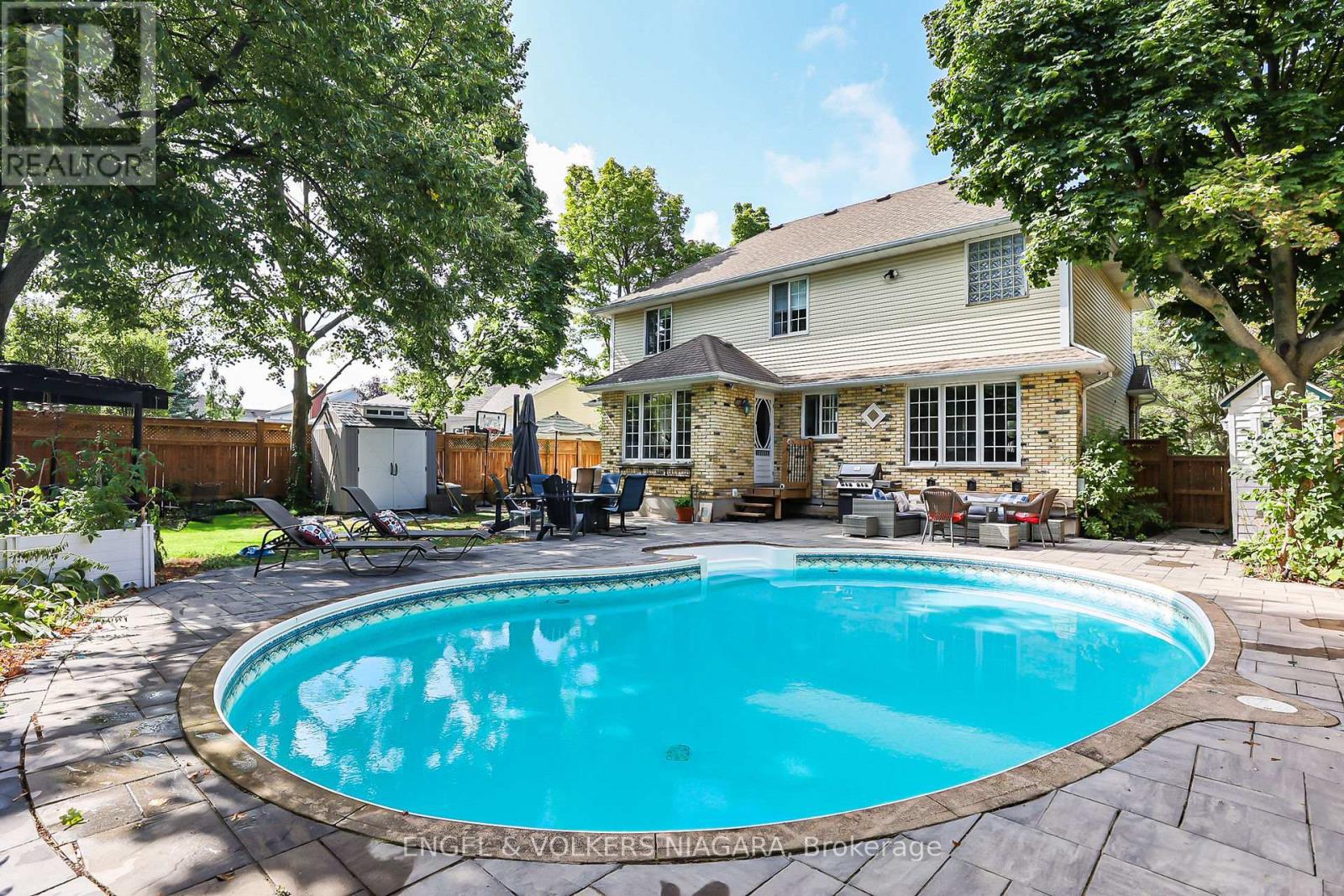 624 Simcoe St, Niagara-on-the-lake Town, ON L0S 1J0