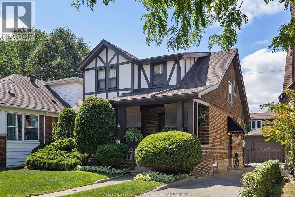 2333 Chilver, Windsor, ON N8W 2V6