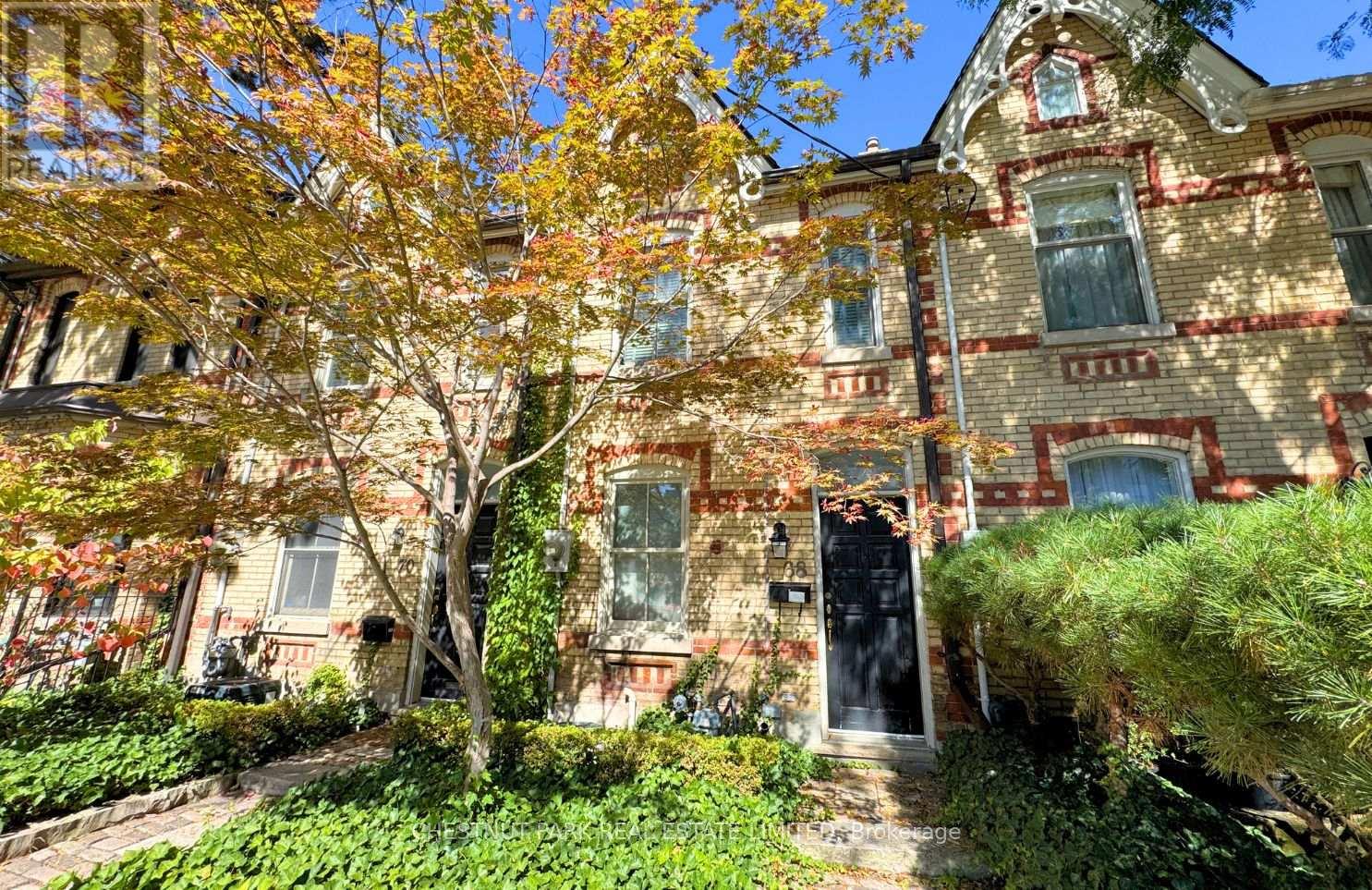 68 Belmont St, Toronto, ON M5R 1P8