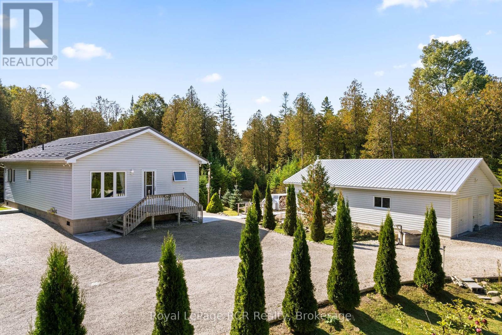 505 Pike Bay Rd W, Northern Bruce Peninsula, ON N0H 1W0