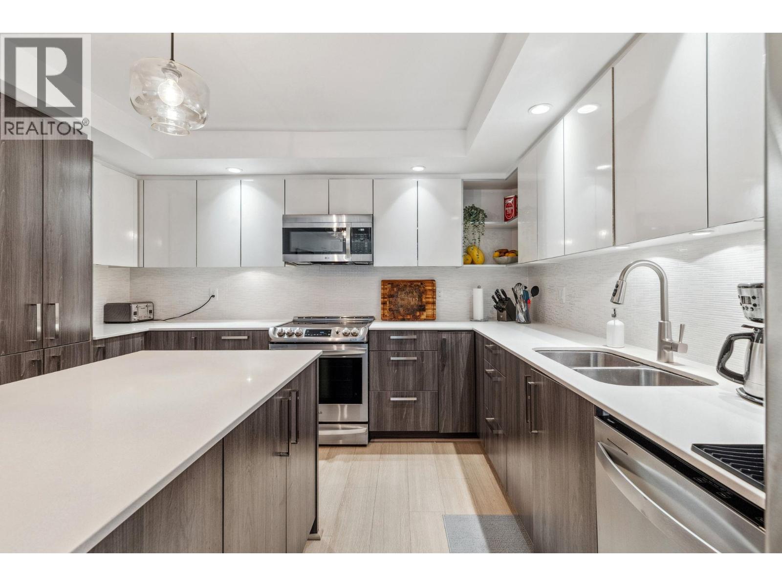 160 Shoreline Circle Unit 501, Port Moody, BC V3H 0B2