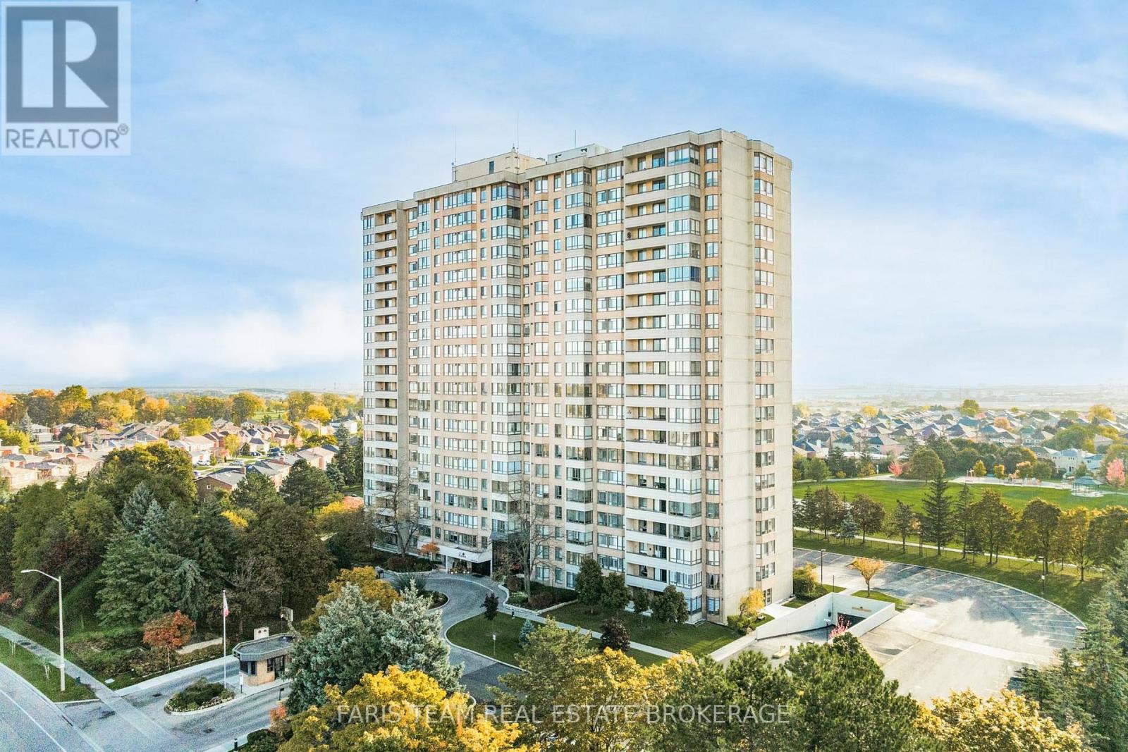 1510 100 County Court Blvd, Brampton, ON L6W 3X1