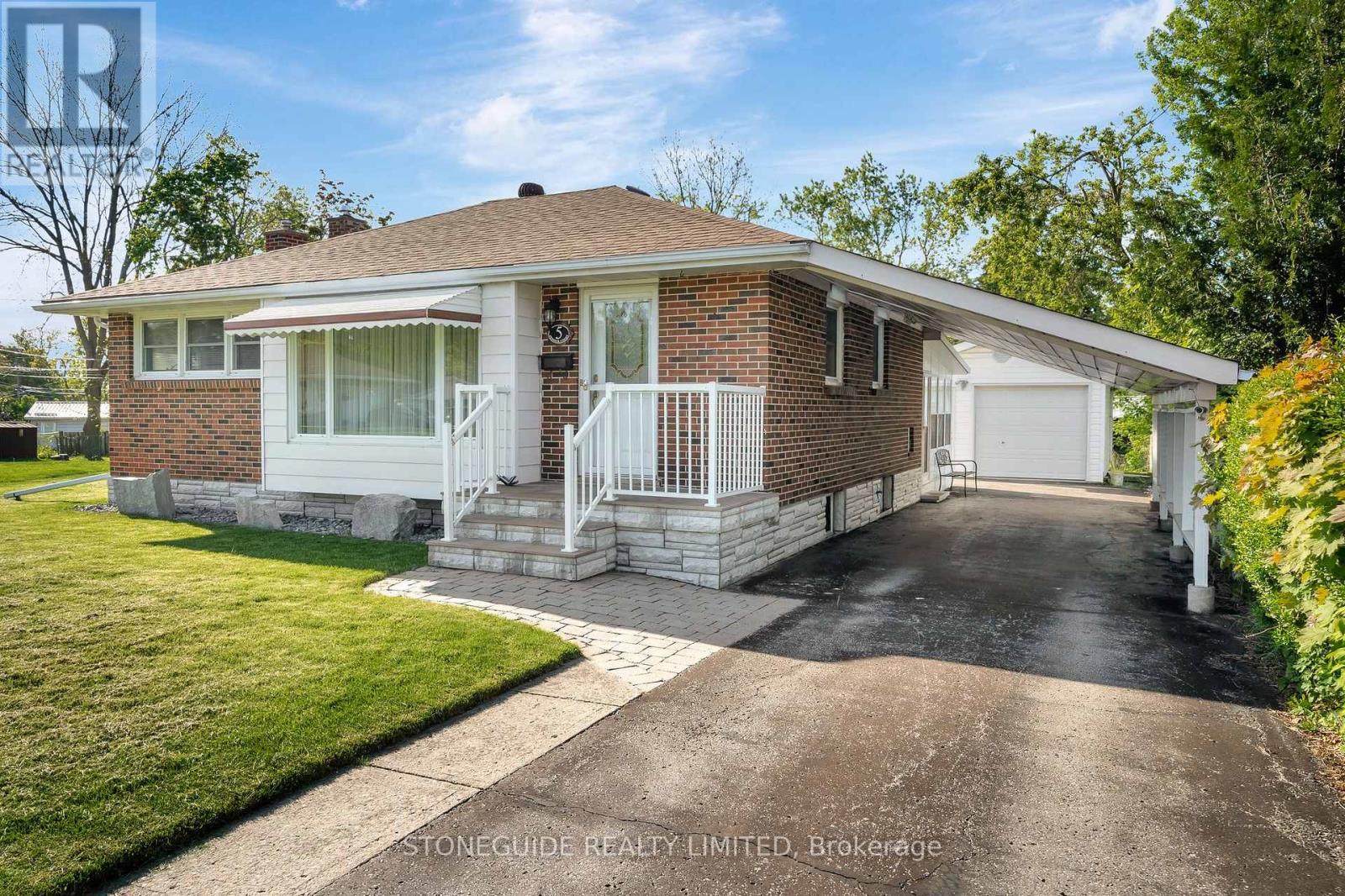 5 Armour Ct, Kawartha Lakes, ON K9V 1N9