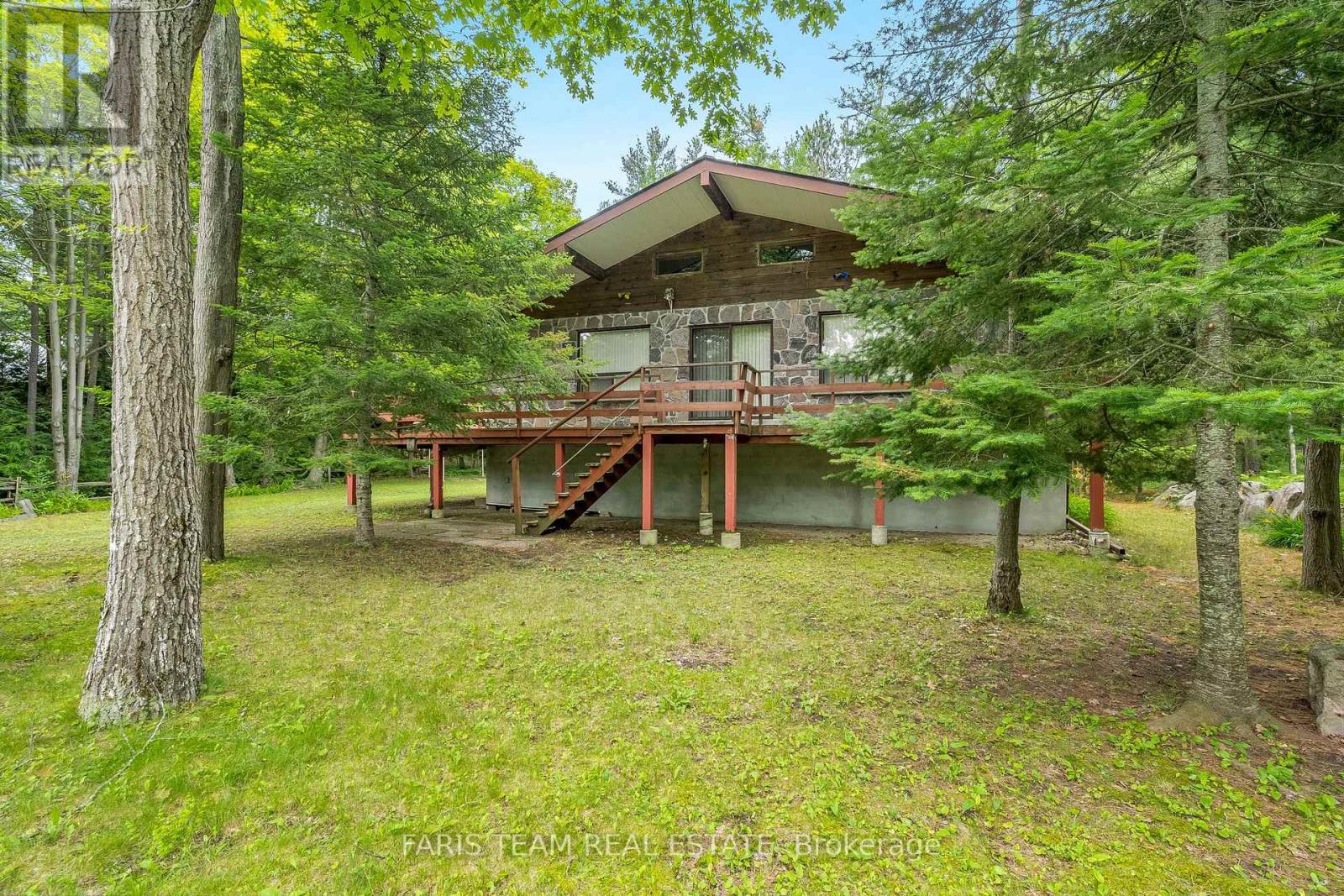 39 Rosemary Rd, Tiny, ON L0L 2T0