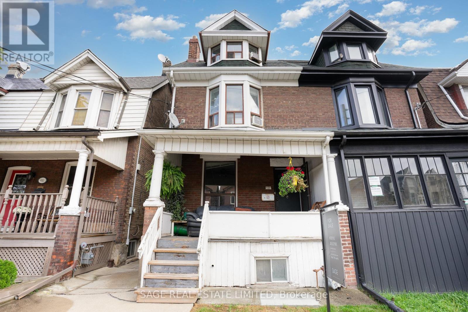 629 Ossington Ave, Toronto, ON M6G 3T6
