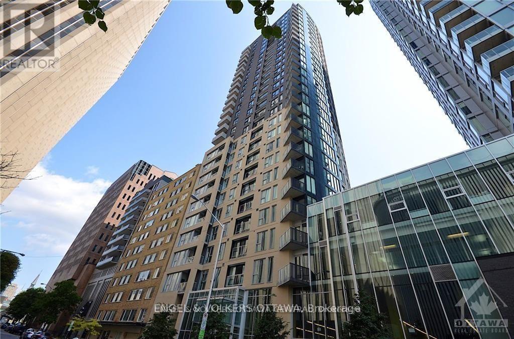 501 40 Nepean St, Ottawa, ON K2P 0X5