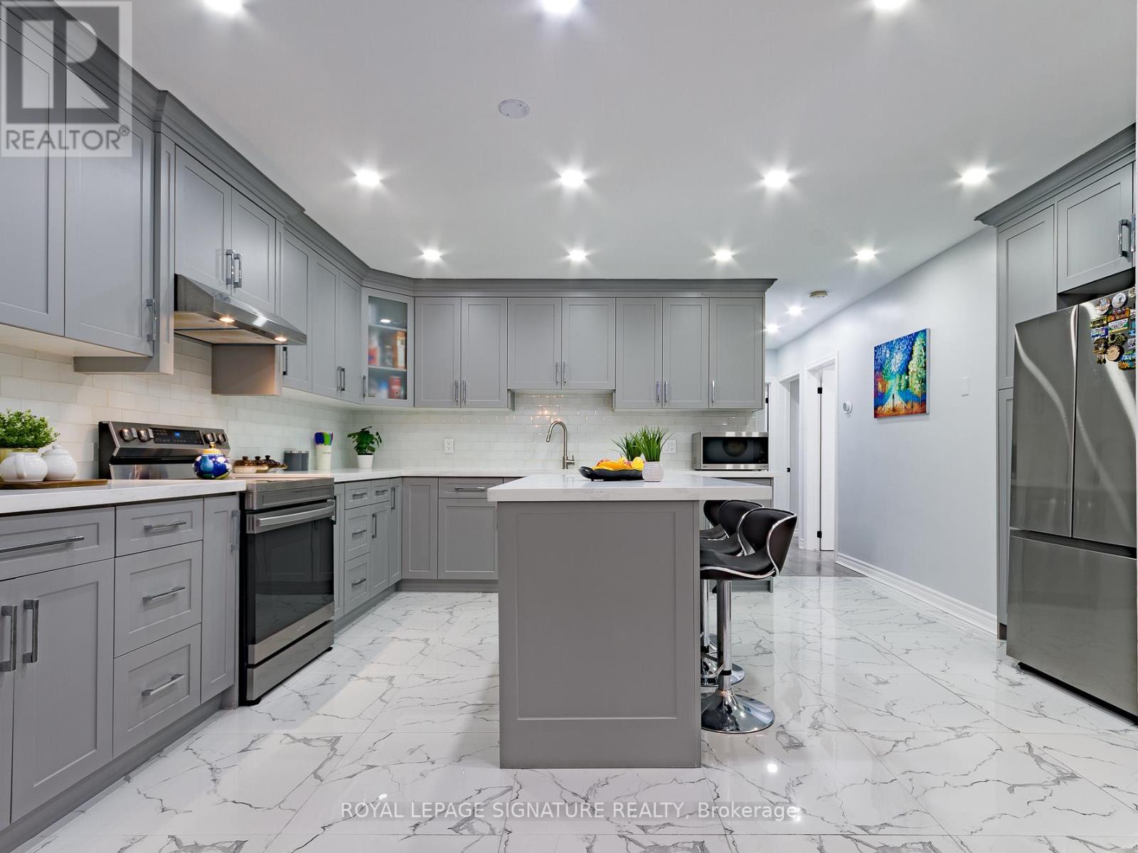 66 Niagara Rd, Kitchener, ON N2B 1T2