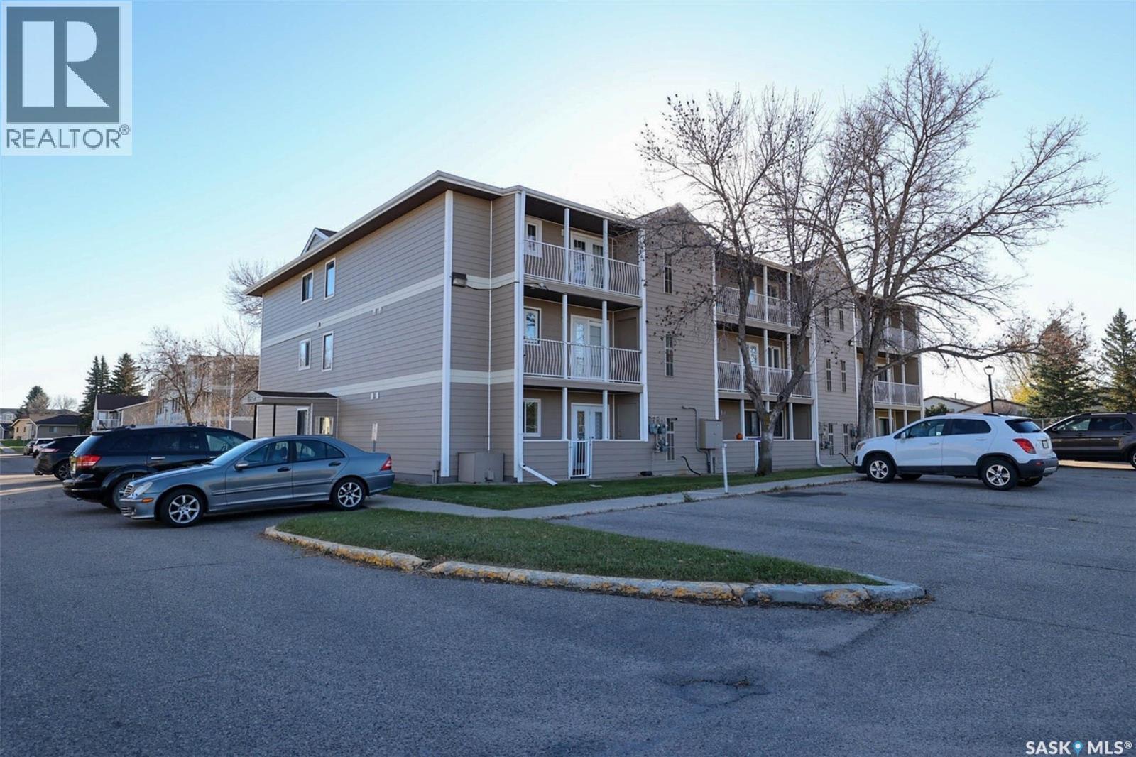 6595 Rochdale Boulevard Unit 16, Regina, SK S4X 2Z1